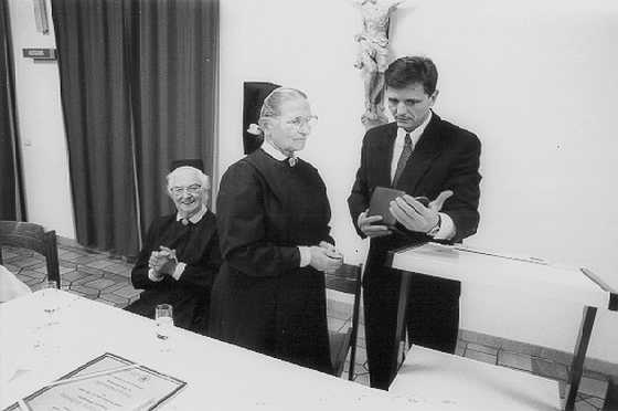 Trägerin der Bürgermedaille 1997 - Sr. Ermenhildis (Maria Schwing)