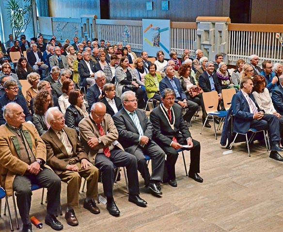 Grossansicht in neuem Fenster: Zahlreiche Besucher waren zum Festakt gekommen.