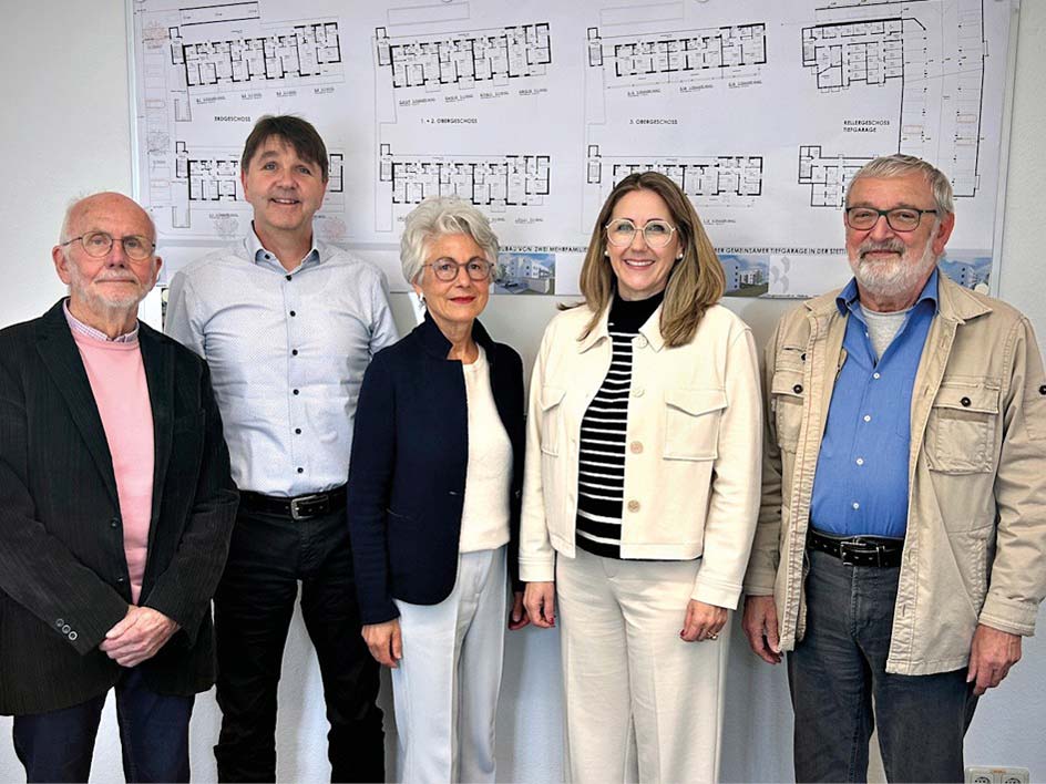 Vorstände Fritz Boger, Werner Buchner, Gertrud Frommeld sowie Sibylle Entwistle und Aufsichtsratsvorsitzenden Rudolf Stadlöder